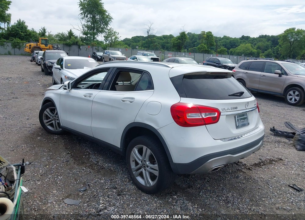 2018 MERCEDES-BENZ GLA 250 4MATIC VIN: WDCTG4GB0JJ522642