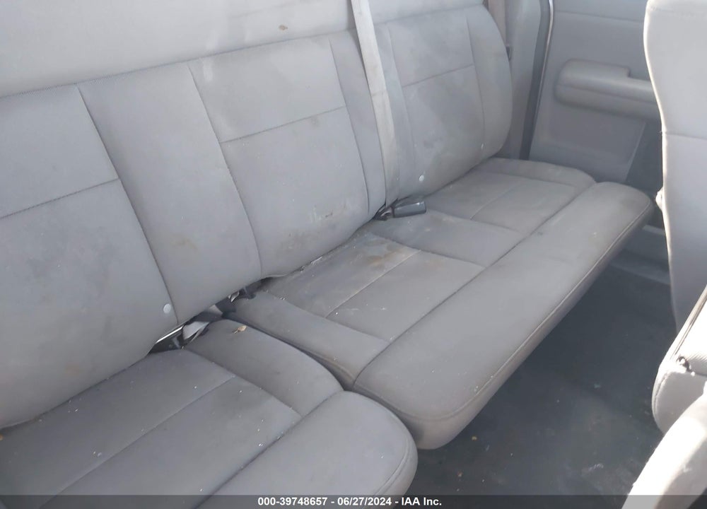 2005 FORD F-150 STX/XL/XLT VIN: 1FTRX14W35FB27630