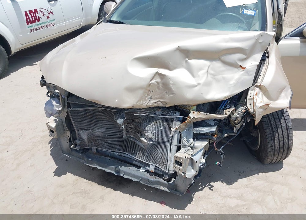 2011 TOYOTA CAMRY LE VIN: 4T1BF3EK9BU645319