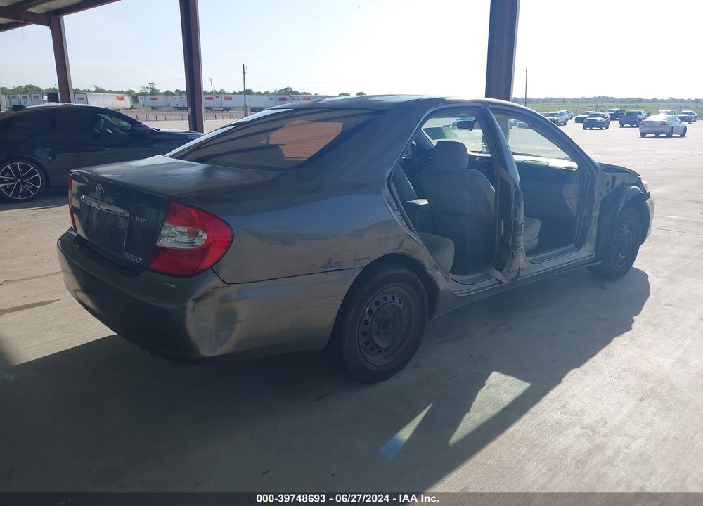 2004 TOYOTA CAMRY LE VIN: 4T1BE32KX4U868611