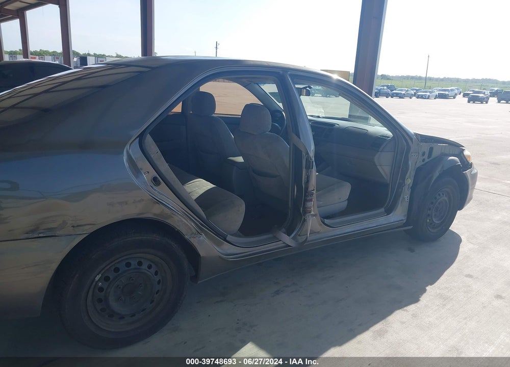 2004 TOYOTA CAMRY LE VIN: 4T1BE32KX4U868611