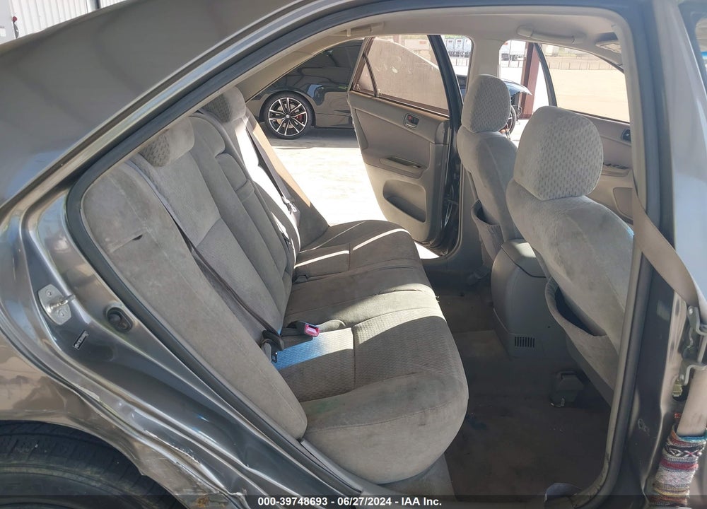 2004 TOYOTA CAMRY LE VIN: 4T1BE32KX4U868611