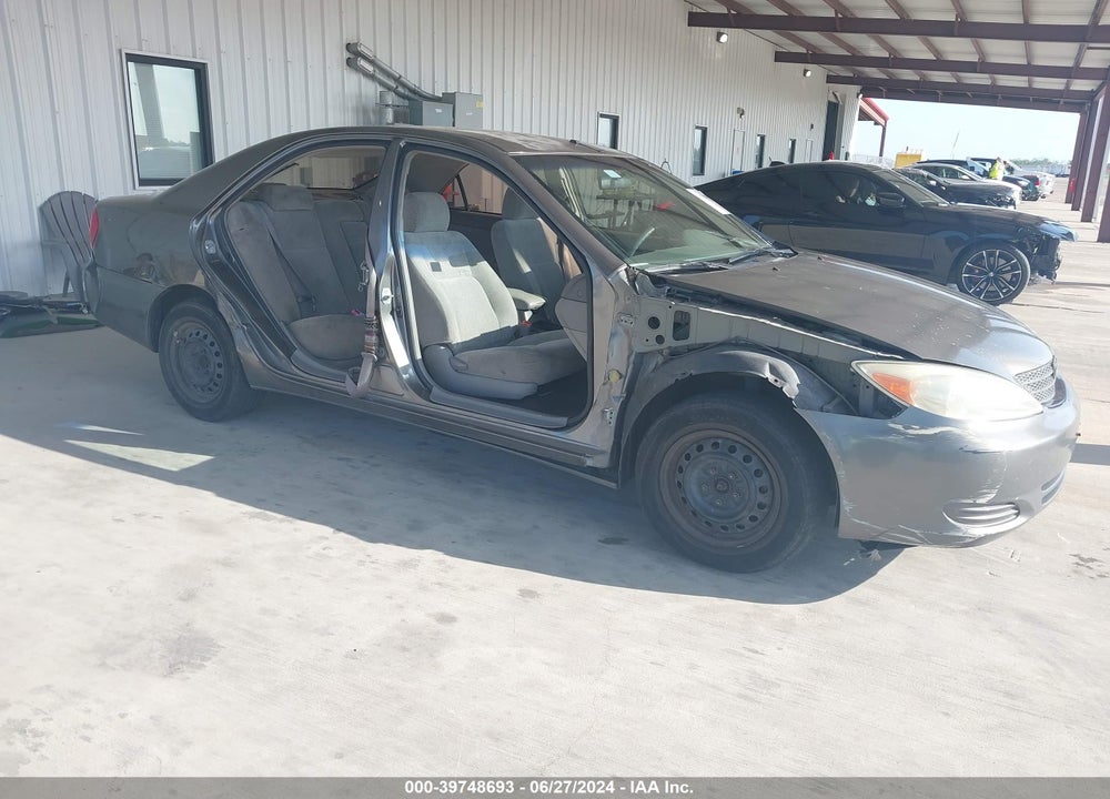 2004 TOYOTA CAMRY LE VIN: 4T1BE32KX4U868611