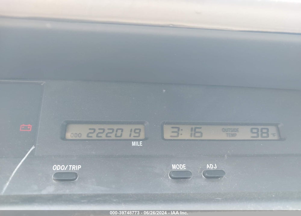 2002 TOYOTA AVALON XL VIN: 4T1BF28B92U227946