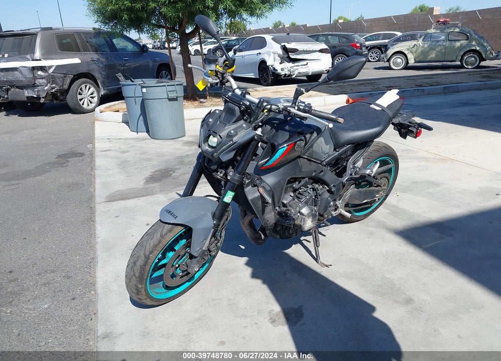2022 YAMAHA MT09 C VIN: JYARN71Y6NA000684