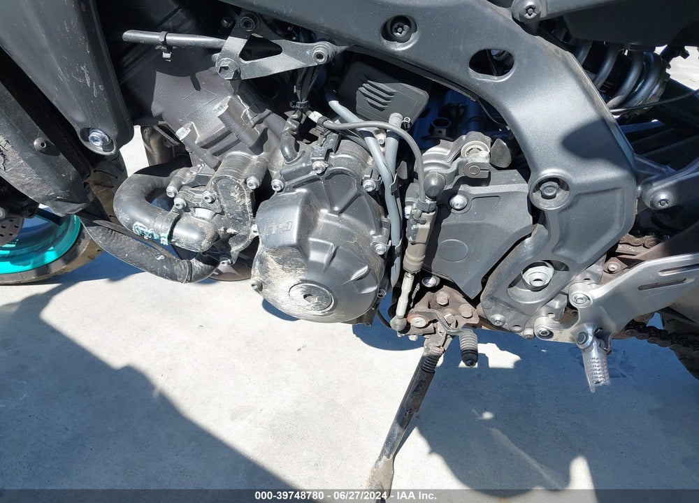 2022 YAMAHA MT09 C VIN: JYARN71Y6NA000684