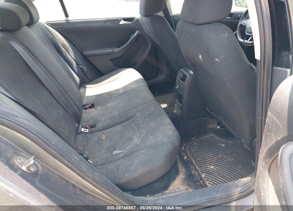 2015 VOLKSWAGEN JETTA 2.0L S VIN: 3VW2K7AJ5FM401985