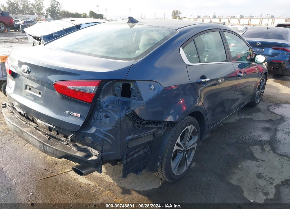 2015 KIA FORTE EX VIN: KNAFZ4A81F5373133