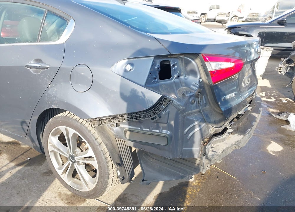 2015 KIA FORTE EX VIN: KNAFZ4A81F5373133