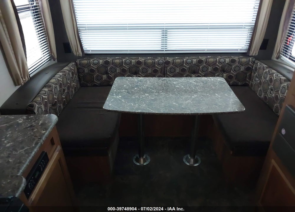 2016 KEYSTONE SUMMERLAND SM2020 VIN: 4YDT20224G3150897