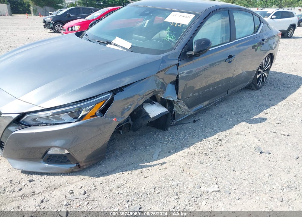 2022 NISSAN ALTIMA SR FWD VIN: 1N4BL4CV2NN403671