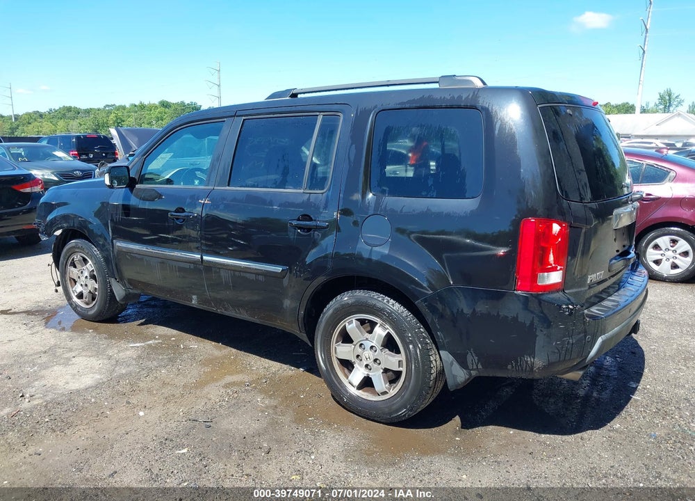 2011 HONDA PILOT TOURING VIN: 5FNYF4H9XBB086286
