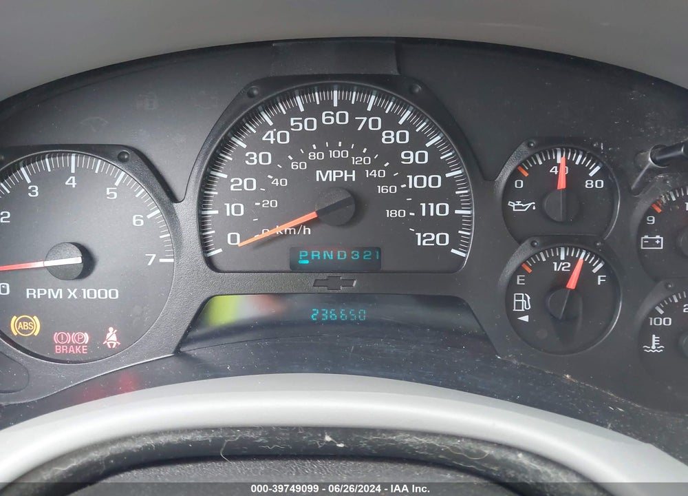 2005 CHEVROLET TRAILBLAZER LS VIN: 1GNDT13S352318869