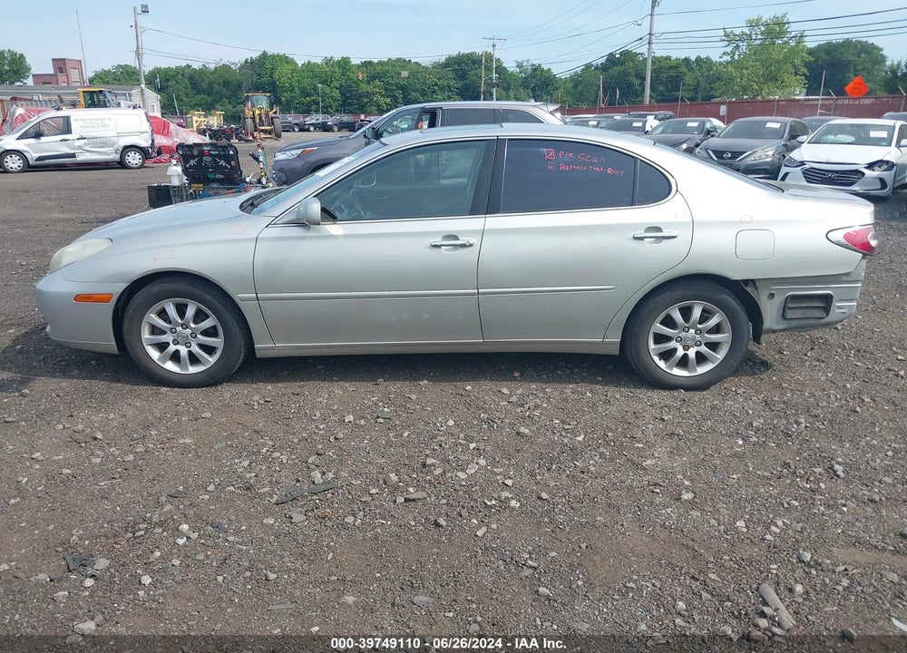 2002 LEXUS ES 300 VIN: JTHBF30G525022134