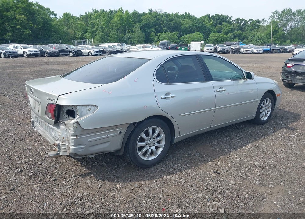 2002 LEXUS ES 300 VIN: JTHBF30G525022134