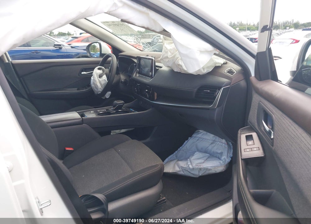 2021 NISSAN ROGUE SV FWD VIN: 5N1AT3BA8MC801522