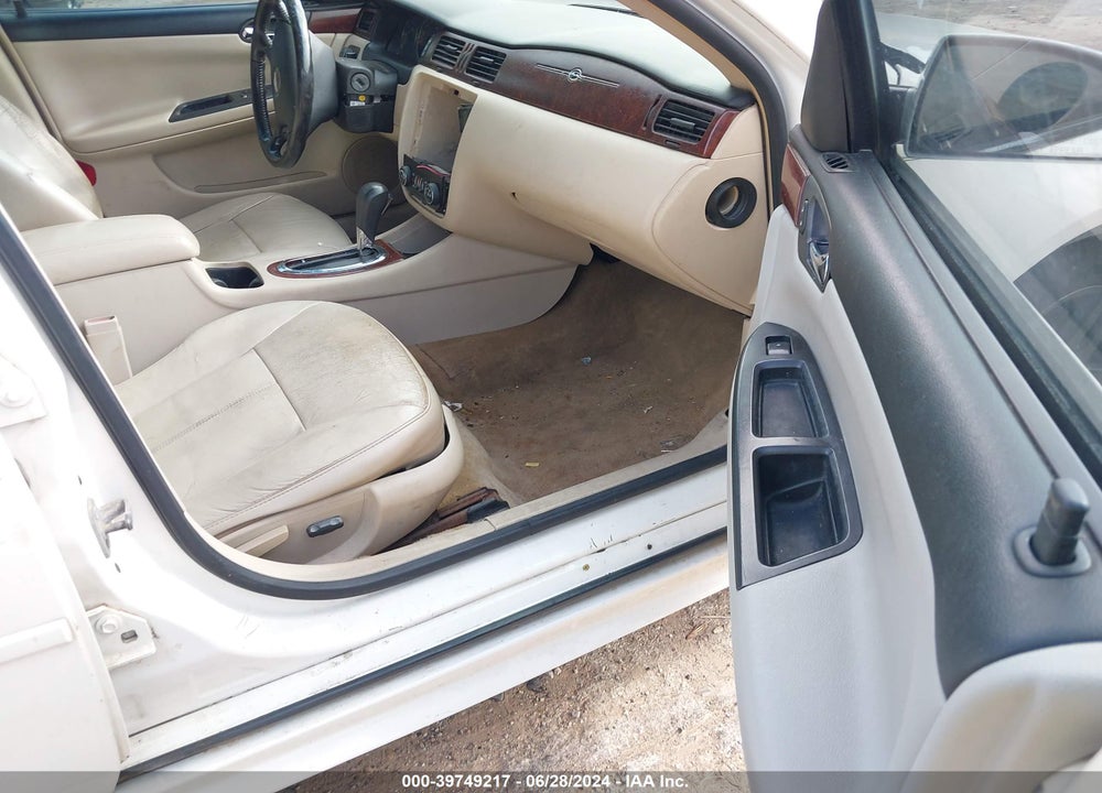2009 CHEVROLET IMPALA LT VIN: 2G1WC57MX91117330