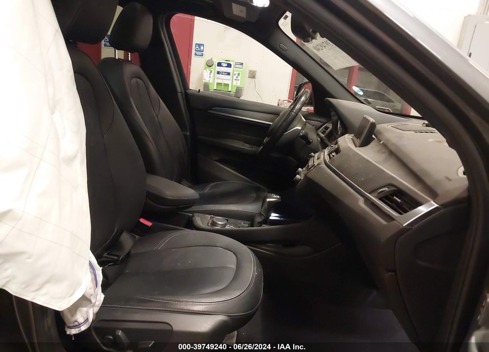 2017 BMW X1 XDRIVE28I VIN: WBXHT3Z31H4A64972