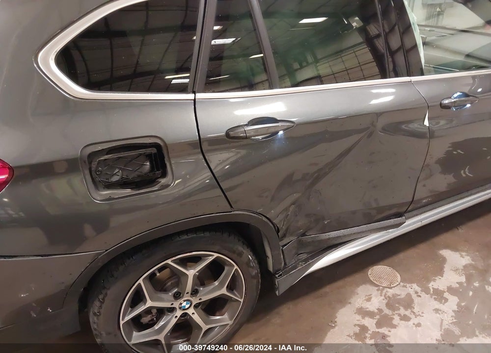2017 BMW X1 XDRIVE28I VIN: WBXHT3Z31H4A64972