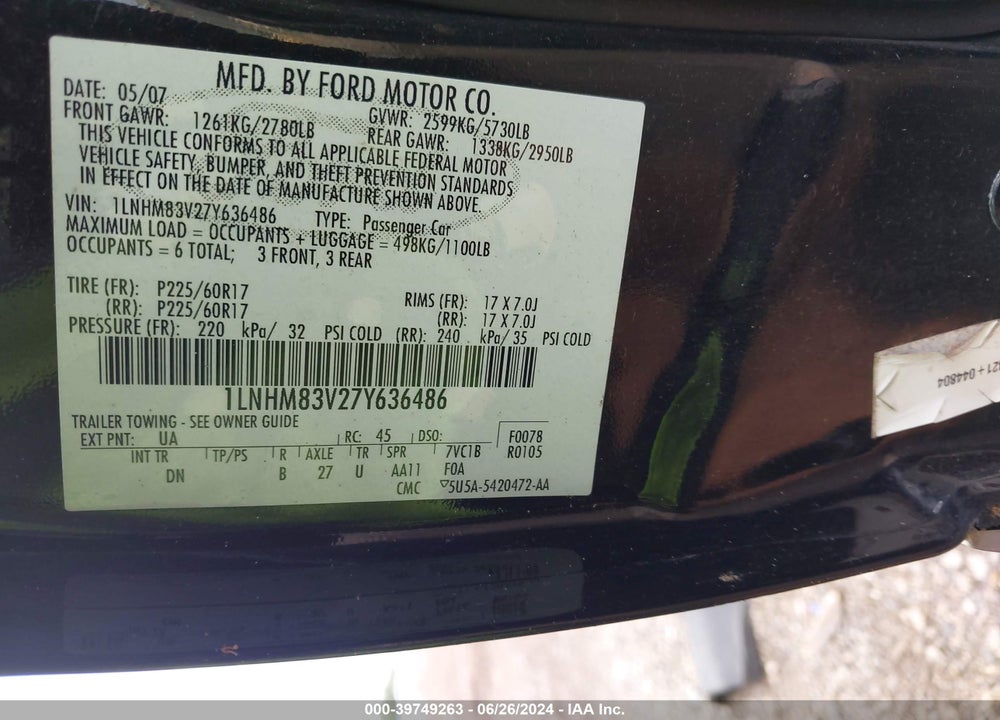 2007 LINCOLN TOWN CAR VIN: 1LNHM83V27Y636486