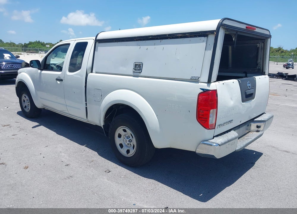 2015 NISSAN FRONTIER S VIN: 1N6BD0CT4FN738461