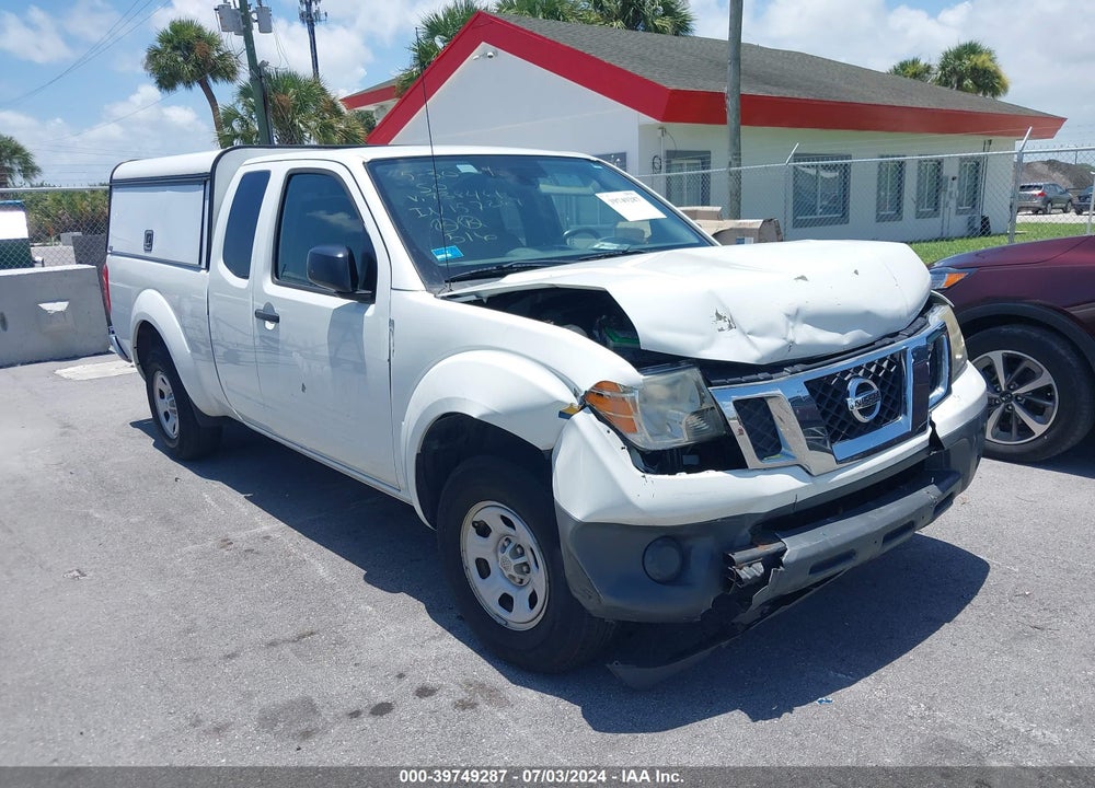 2015 NISSAN FRONTIER S VIN: 1N6BD0CT4FN738461