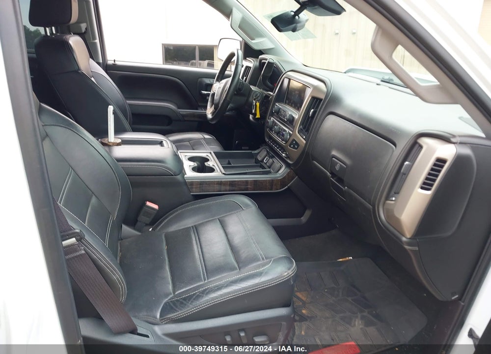 2015 GMC SIERRA 2500HD DENALI VIN: 1GT120E81FF176106