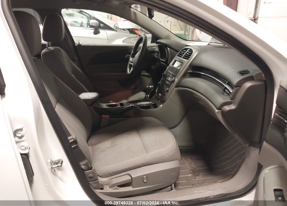 2015 CHEVROLET MALIBU LS VIN: 1G11B5SL5FF271119
