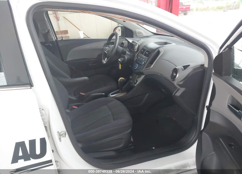 2014 CHEVROLET SONIC LT AUTO VIN: 1G1JC6SB8E4140982