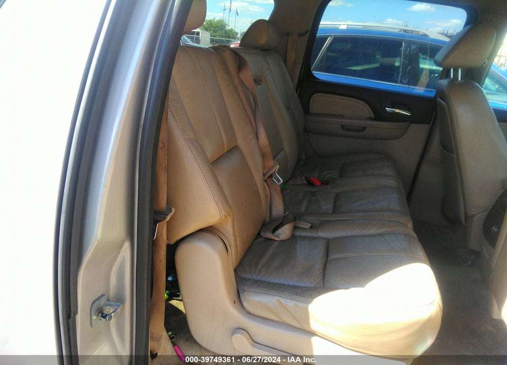 2007 GMC YUKON XL 1500 DENALI VIN: 1GKFK66817J213469