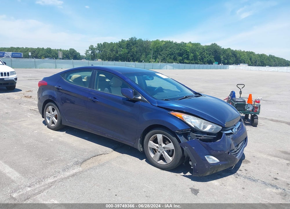 2013 HYUNDAI ELANTRA GLS VIN: 5NPDH4AE0DH283231