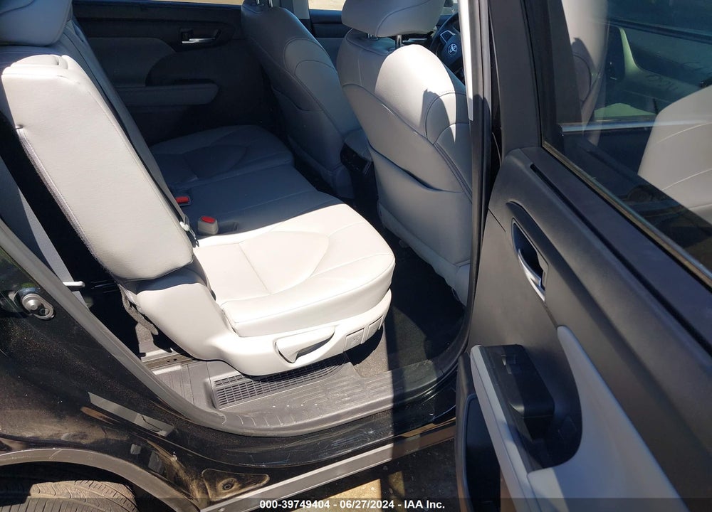 2023 TOYOTA HIGHLANDER HYBRID XLE VIN: 5TDKBRCH6PS124273