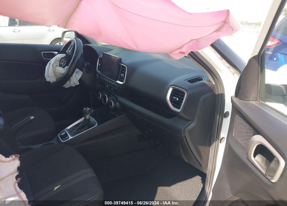 2021 HYUNDAI VENUE SEL VIN: KMHRC8A32MU097198
