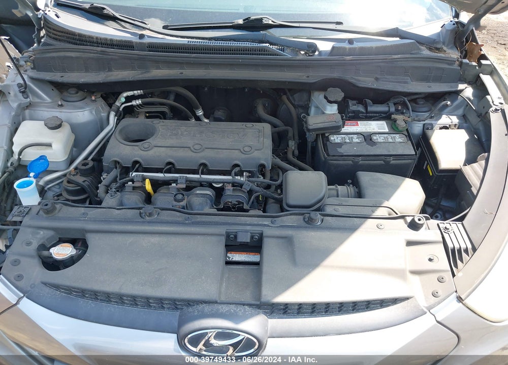 2011 HYUNDAI TUCSON GLS VIN: KM8JUCAC8BU261676