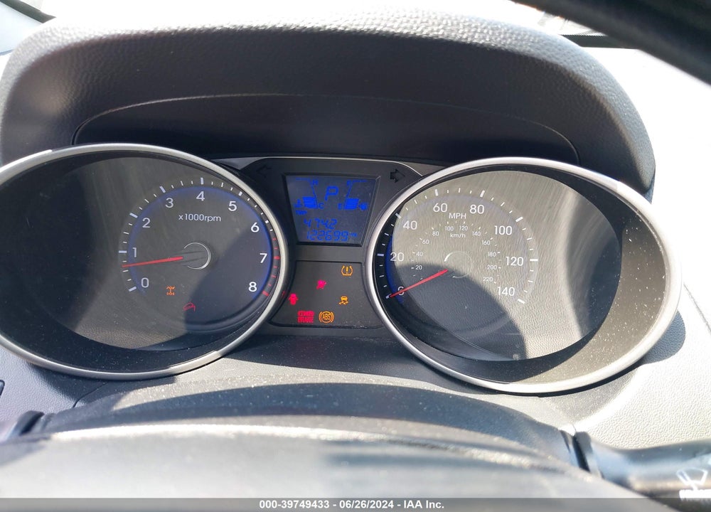 2011 HYUNDAI TUCSON GLS VIN: KM8JUCAC8BU261676