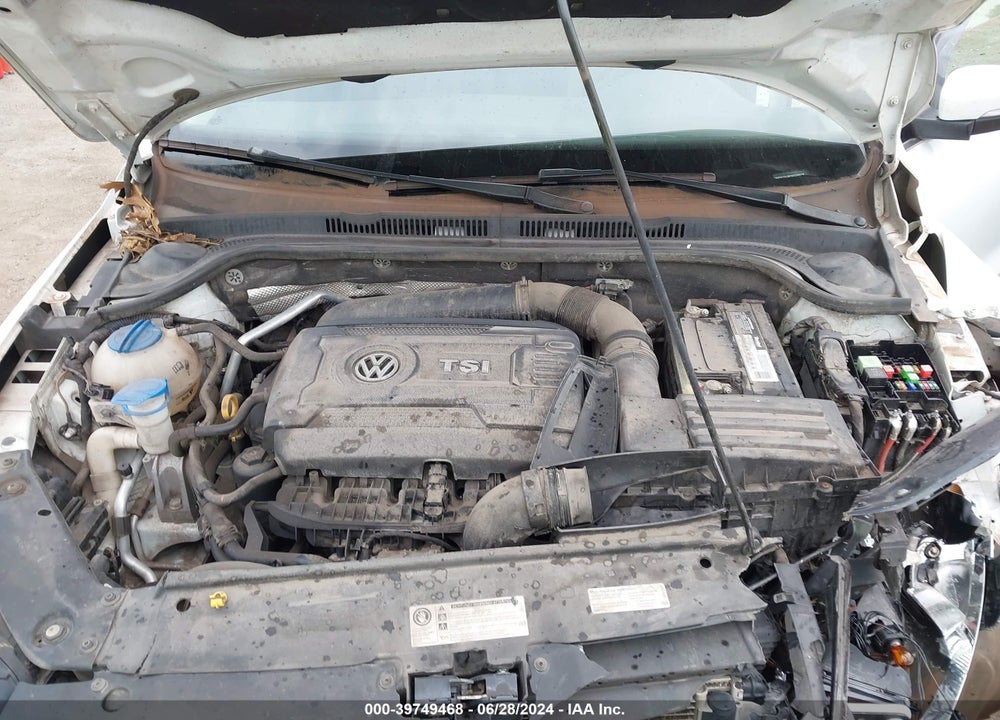 2015 VOLKSWAGEN JETTA 1.8T SE VIN: 3VWD07AJ8FM338475