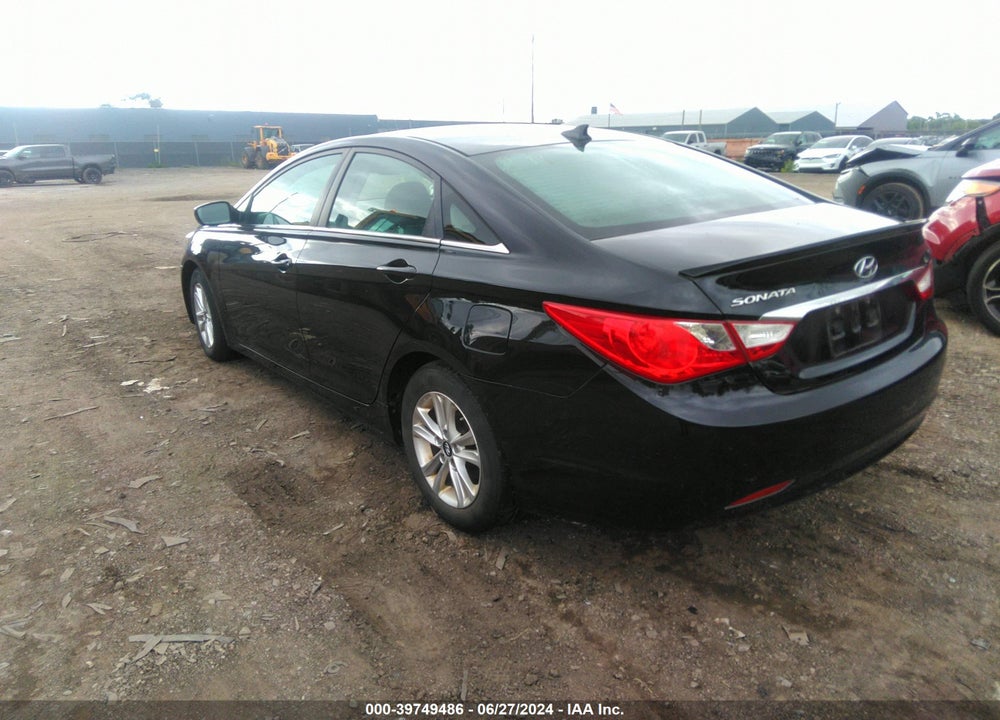 2013 HYUNDAI SONATA GLS VIN: 5NPEB4AC4DH717011
