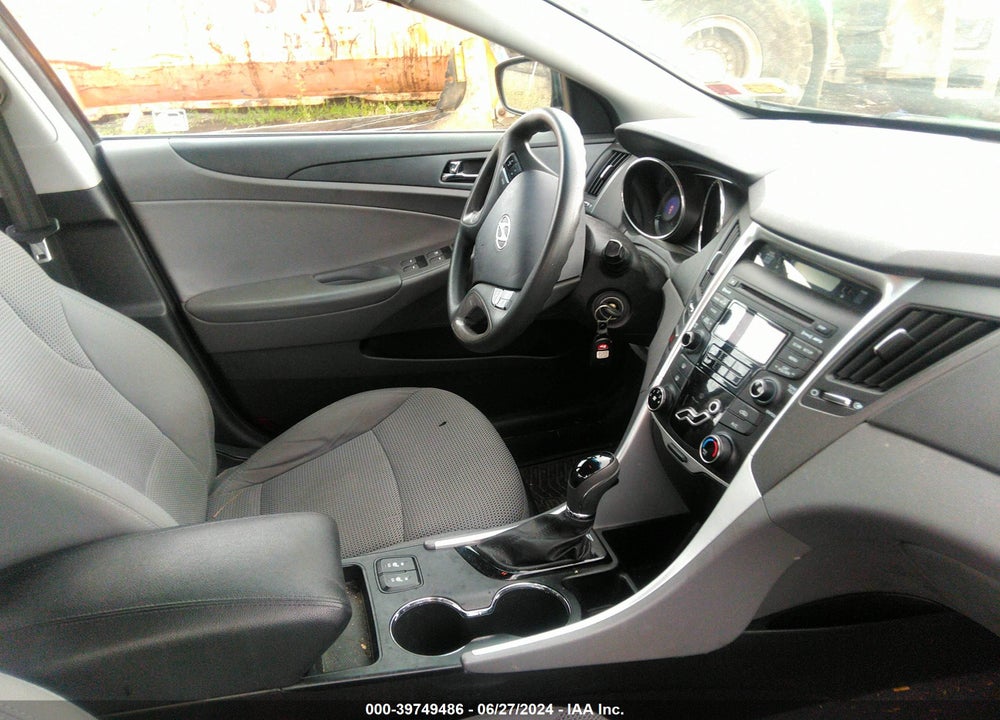 2013 HYUNDAI SONATA GLS VIN: 5NPEB4AC4DH717011