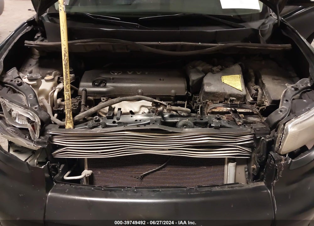 2008 SCION XB VIN: JTLKE50E781045630