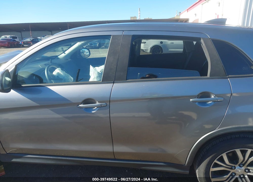 2018 MITSUBISHI OUTLANDER SPORT 2.0 ES/2.0 LE VIN: JA4AP3AU1JU021530