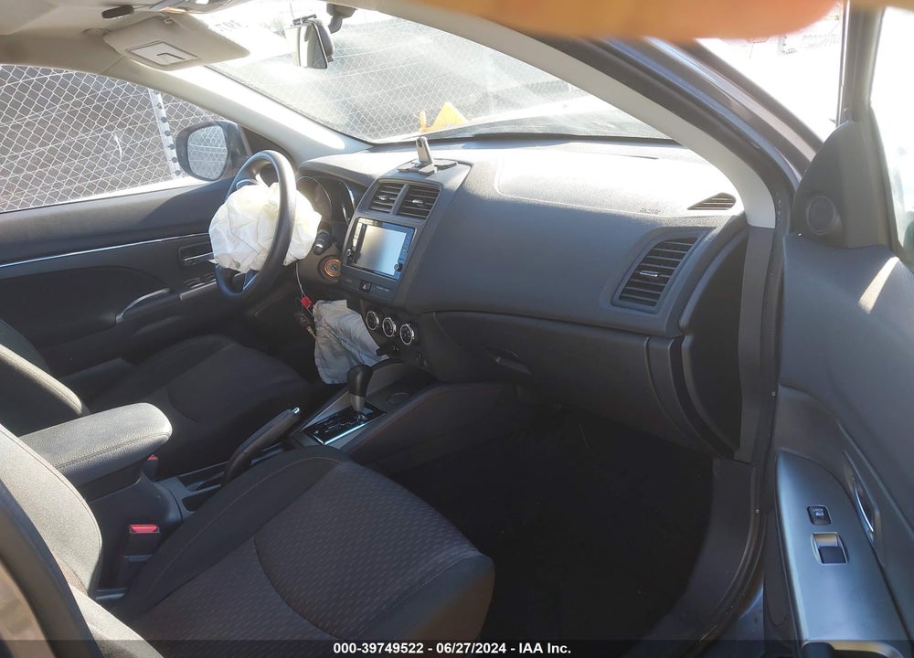 2018 MITSUBISHI OUTLANDER SPORT 2.0 ES/2.0 LE VIN: JA4AP3AU1JU021530