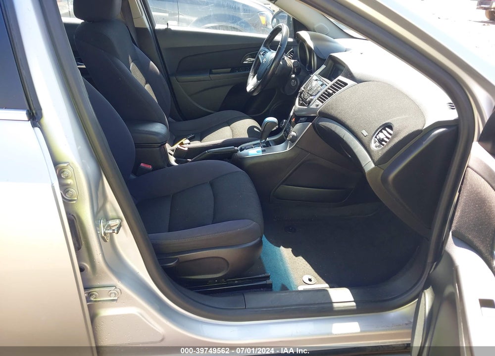 2014 CHEVROLET CRUZE 1LT AUTO VIN: 1G1PC5SB0E7262447