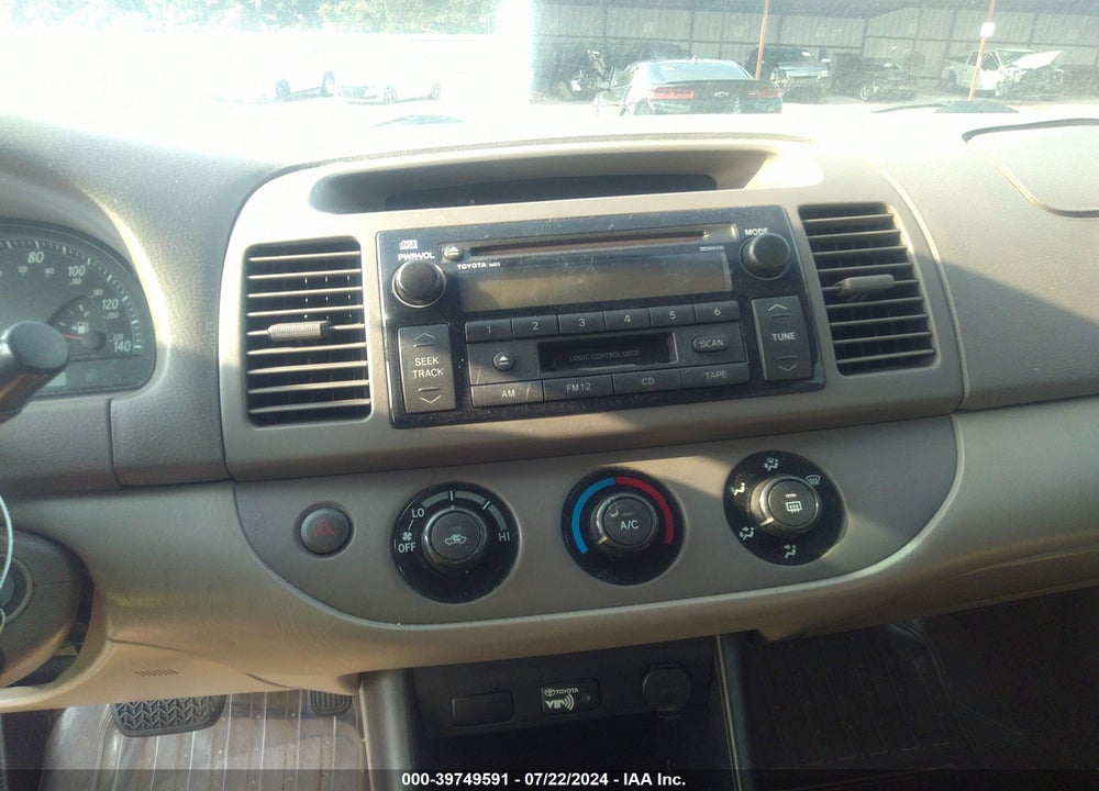 2002 TOYOTA CAMRY LE VIN: 4T1BE32K42U620111