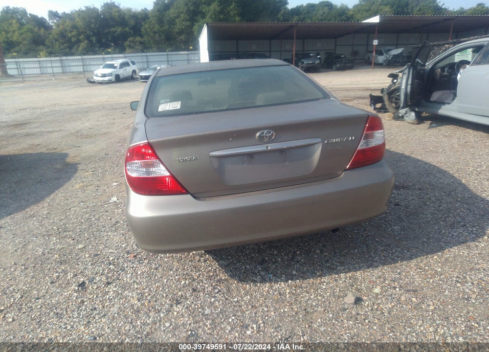 2002 TOYOTA CAMRY LE VIN: 4T1BE32K42U620111