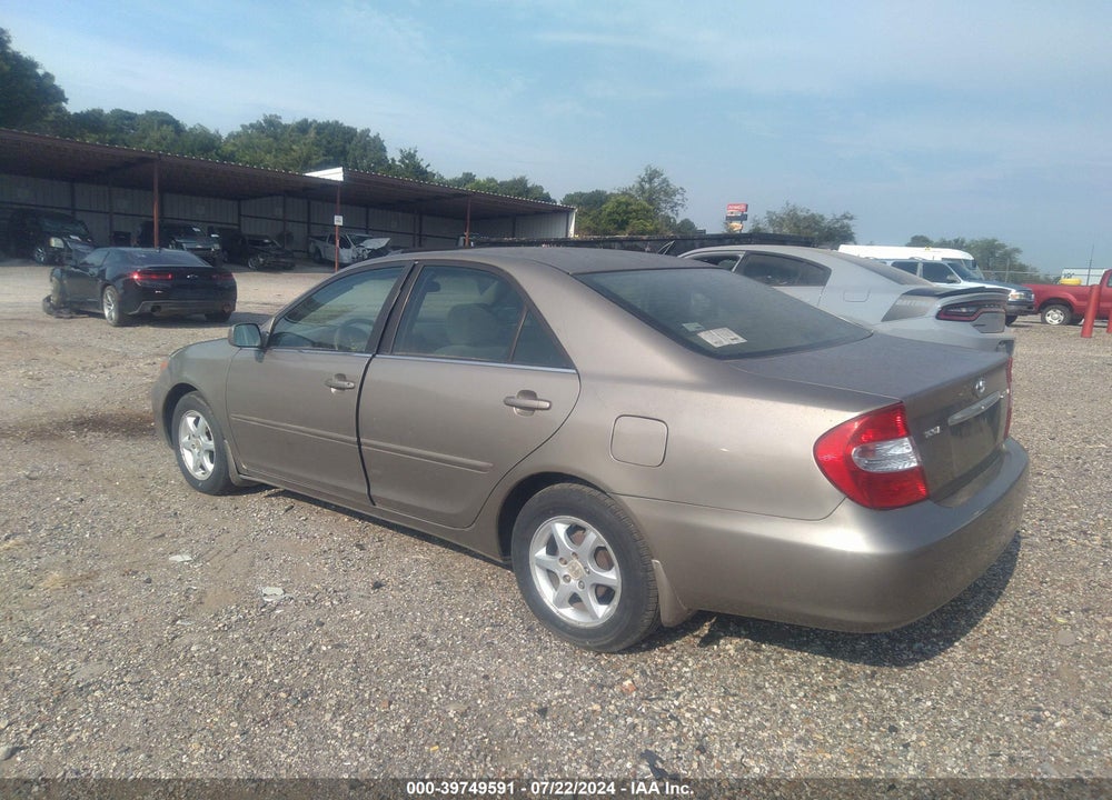 2002 TOYOTA CAMRY LE VIN: 4T1BE32K42U620111