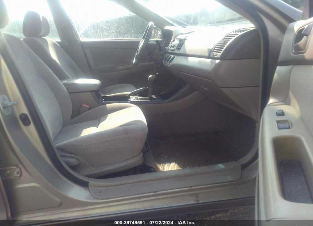 2002 TOYOTA CAMRY LE VIN: 4T1BE32K42U620111