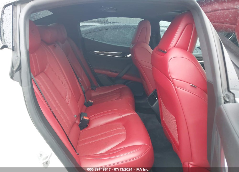 2019 MASERATI GHIBLI S GRANSPORT VIN: ZAM57YSS7K1328328