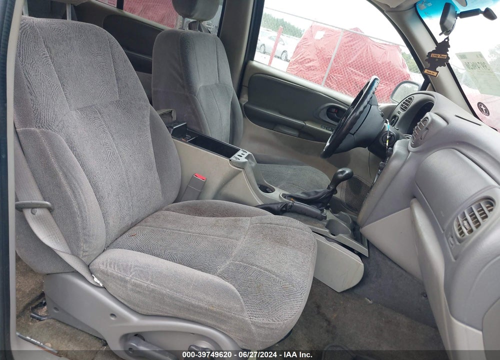 2003 CHEVROLET TRAILBLAZER EXT LT VIN: 1GNES16S736145141