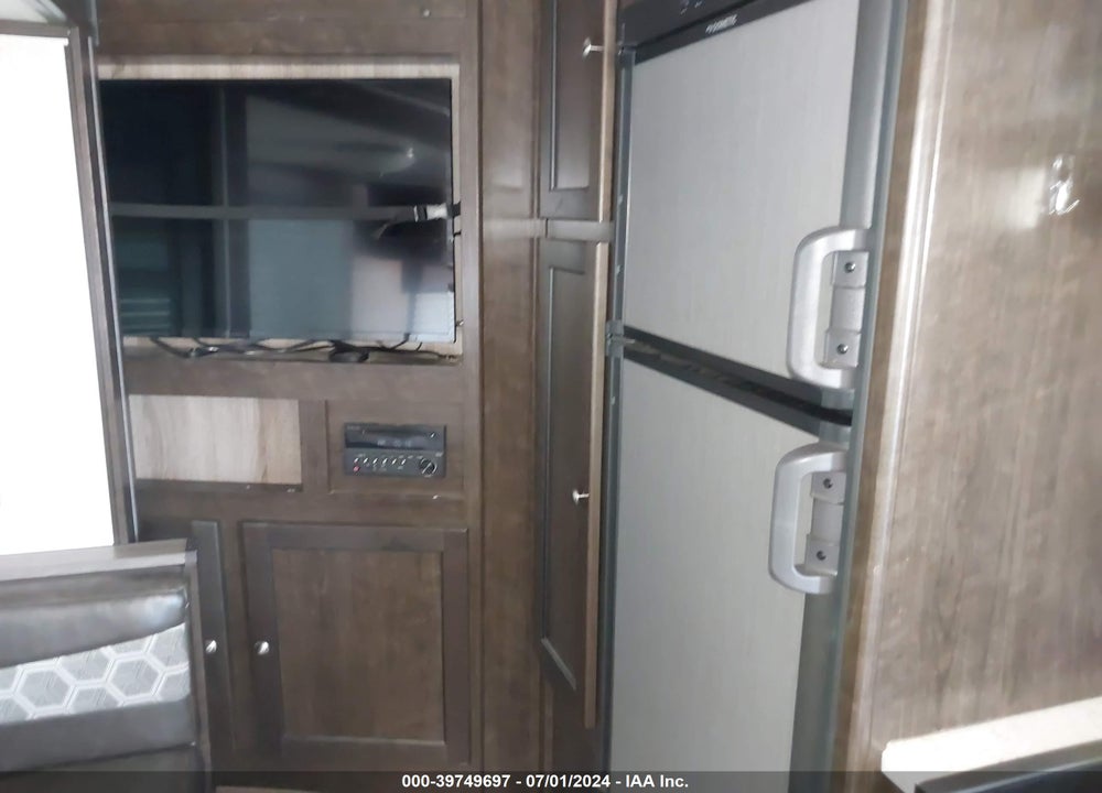 2019 CRUISER SHADOW VIN: 5RXDB312XK1387745