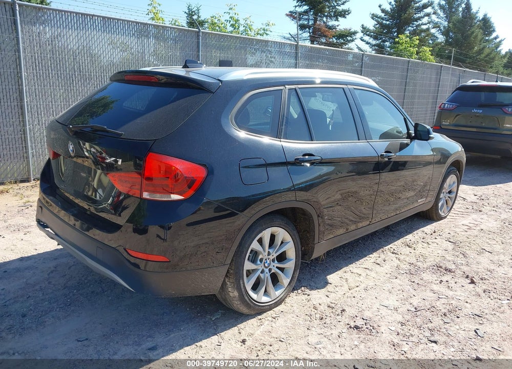 2014 BMW X1 XDRIVE28I VIN: WBAVL1C57EVY17483